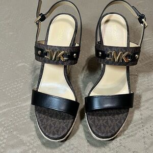 New Michael Kors Farrah Espadrille Wedge Sandals - black and dark brown US 9
